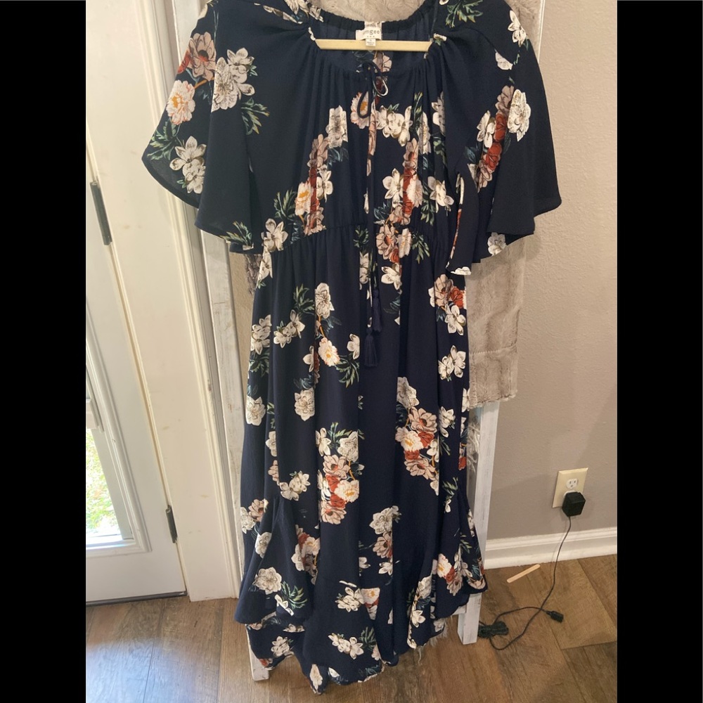 Unge Navy Floral dress